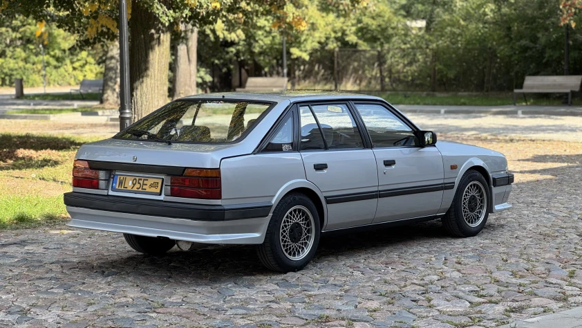 Mazda 626 GC GT 2.0 1985 - zdjęcie dodatkowe nr 4