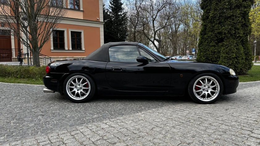 Mazda MX-5 1.8 16V Sport 2001 - zdjęcie dodatkowe nr 2