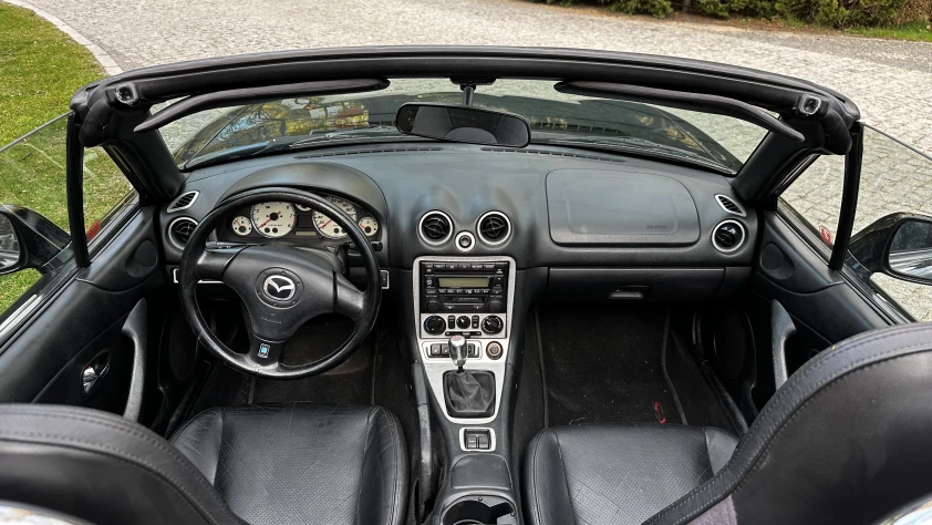 Mazda MX-5 1.8 16V Sport 2001 - zdjęcie dodatkowe nr 6