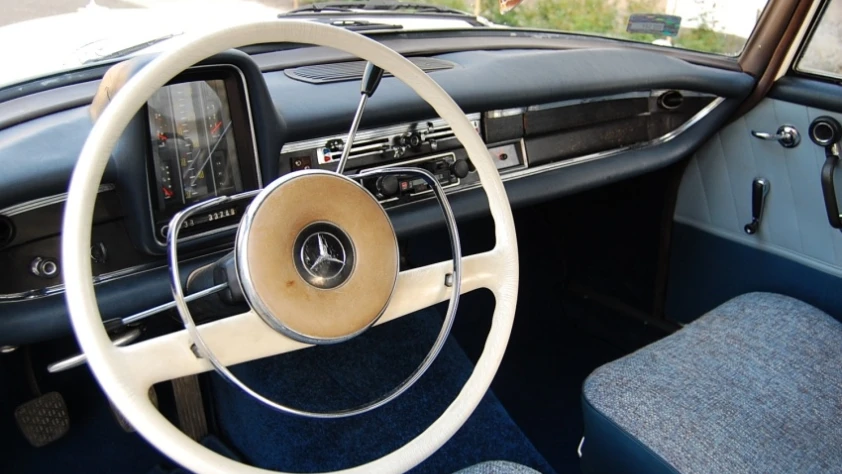 Mercedes W110 190C 1964 - zdjęcie dodatkowe nr 7