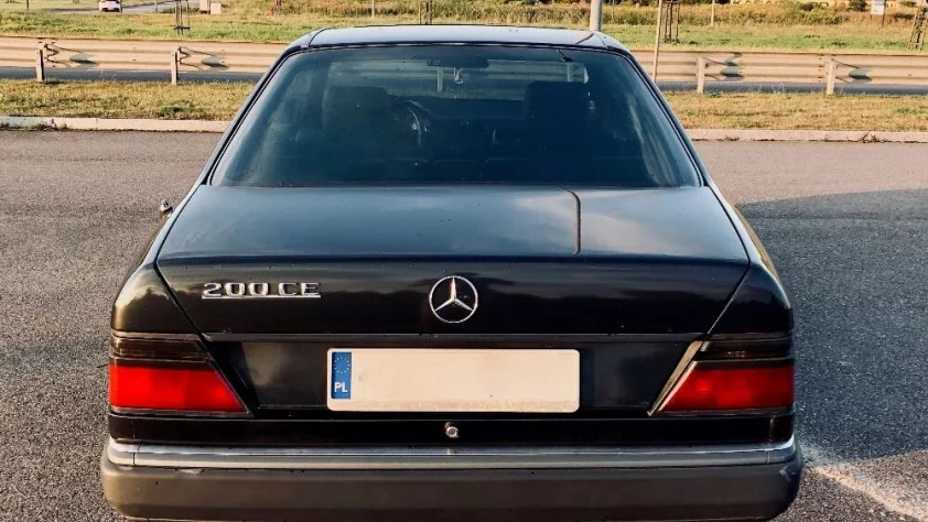 Mercedes W124 Coupe 200 CE 1996 - zdjęcie dodatkowe nr 8