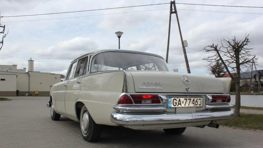 Mercedes W111 220SE  1964 - zdjęcie dodatkowe nr 14