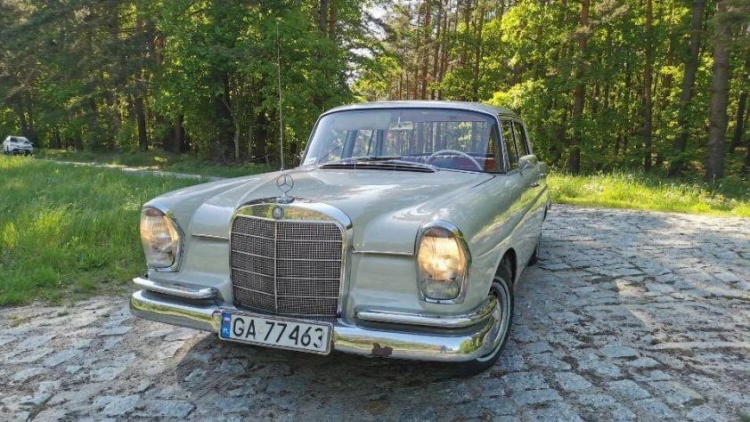 Mercedes W111 220SE  1964 - zdjęcie dodatkowe nr 1