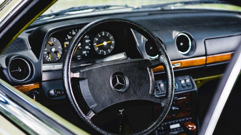 Mercedes W123 230C C123 1982 - zdjęcie dodatkowe nr 29