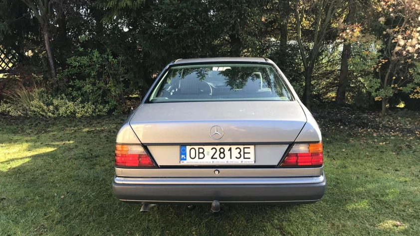 Mercedes W124 C220 Coupe 1992 - zdjęcie dodatkowe nr 4