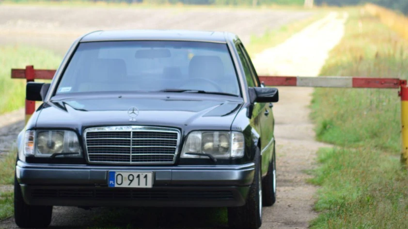 Mercedes Klasa E W124 E420  1994 - zdjęcie dodatkowe nr 18