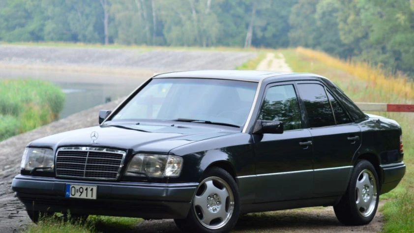 Mercedes Klasa E W124 E420  1994 - zdjęcie dodatkowe nr 20