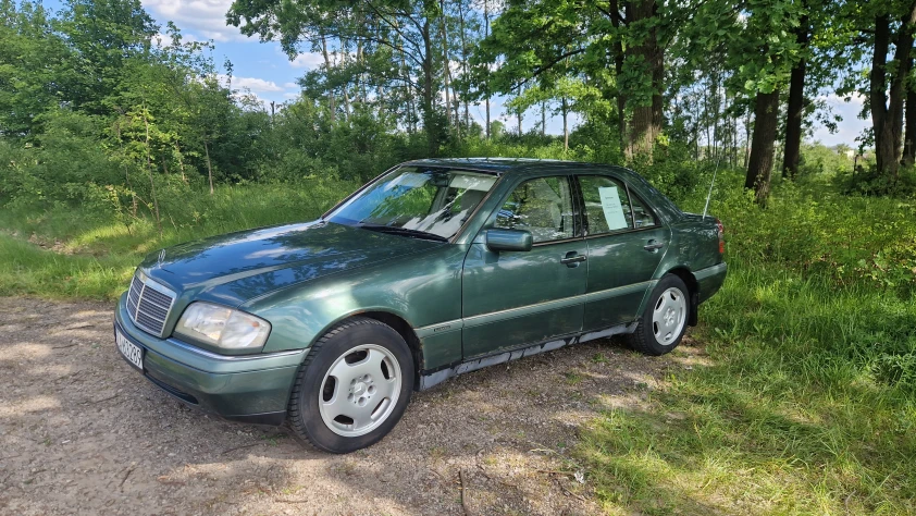 Mercedes Klasa C 180 1993 - zdjęcie dodatkowe nr 1