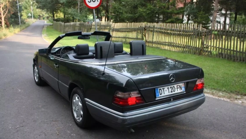 Mercedes Klasa E W124 Cabrio 1994 - zdjęcie dodatkowe nr 11