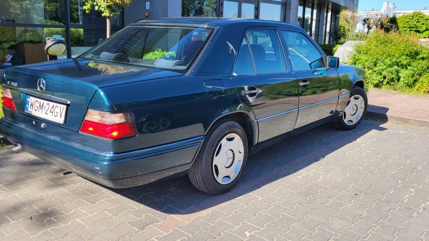 Mercedes Klasa E 200 1995
