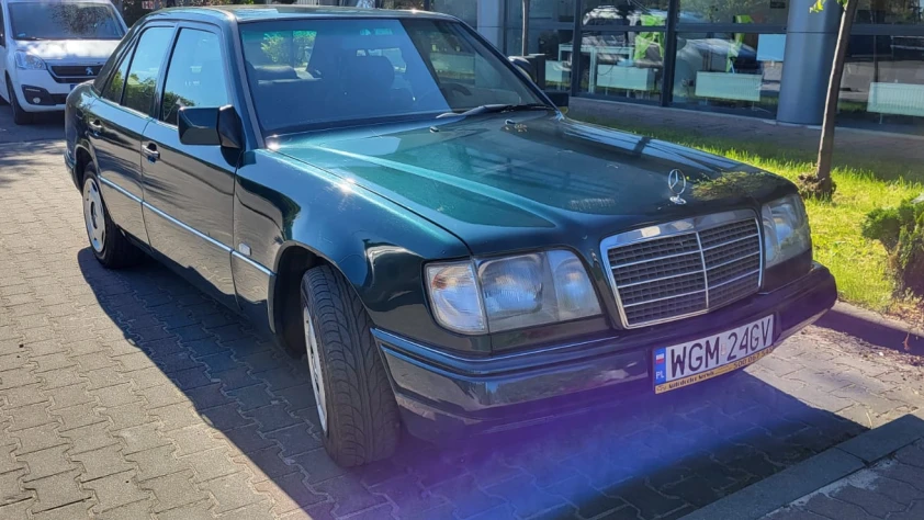 Mercedes Klasa E 200 1995 - zdjęcie dodatkowe nr 3