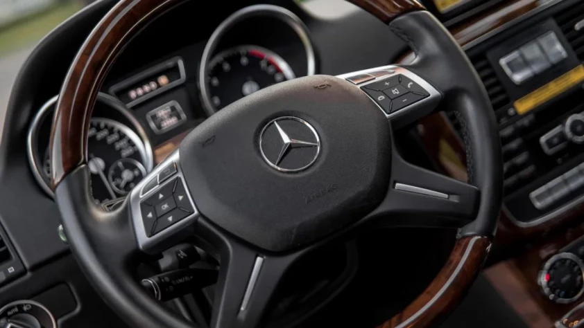 Mercedes Klasa G G550 2012 - zdjęcie dodatkowe nr 15
