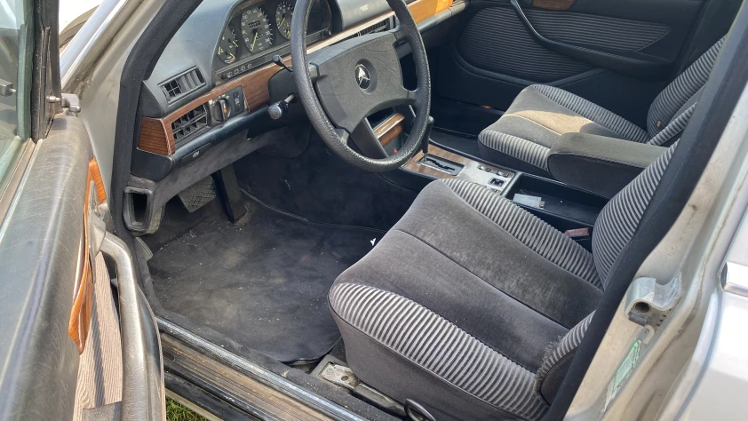 Mercedes Klasa S 280SE 1982 - zdjęcie dodatkowe nr 5