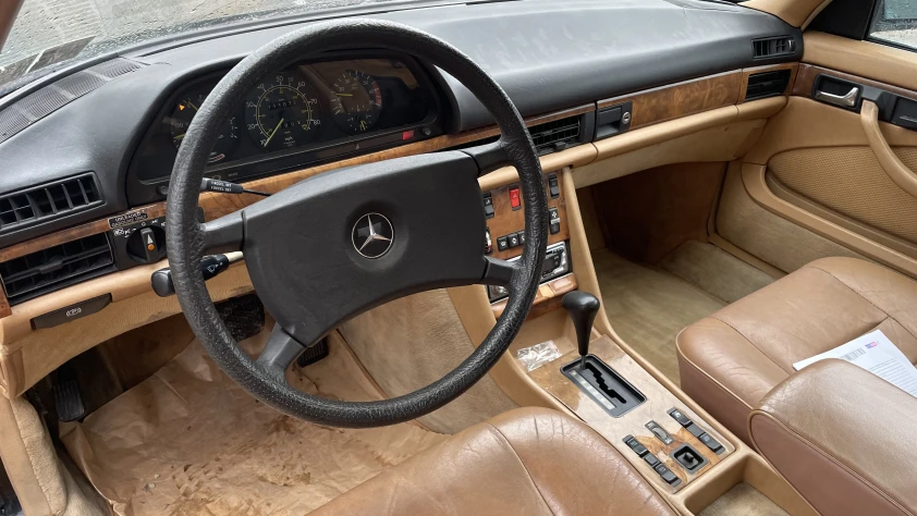 Mercedes SEC 380 1983 - zdjęcie dodatkowe nr 4