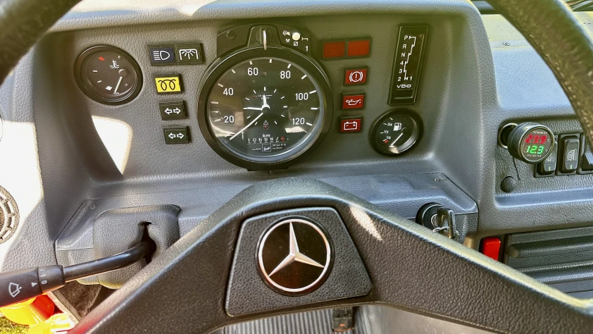 Mercedes T1 Mercedes 410 Top Model Automat Unikat 1992 - zdjęcie dodatkowe nr 12