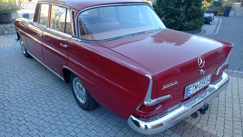 Mercedes W110 200d 1967 - zdjęcie dodatkowe nr 6