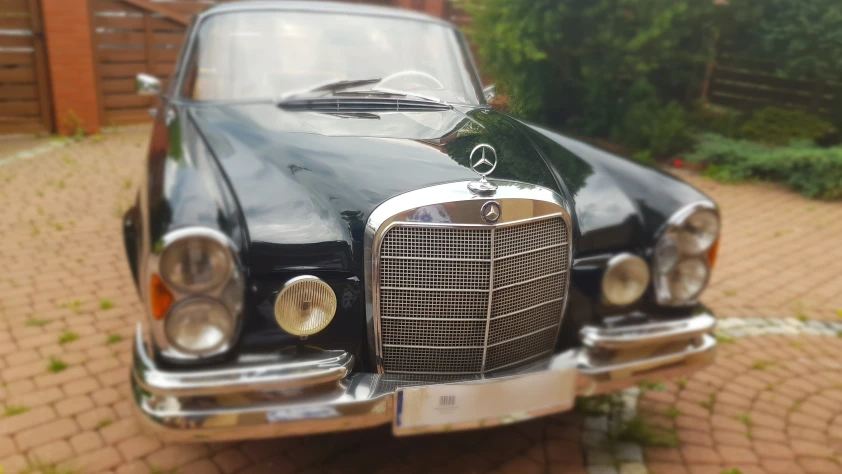 Mercedes W111 1964 - zdjęcie główne