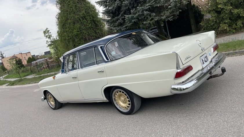Mercedes W111 190 c 1965 - zdjęcie dodatkowe nr 4