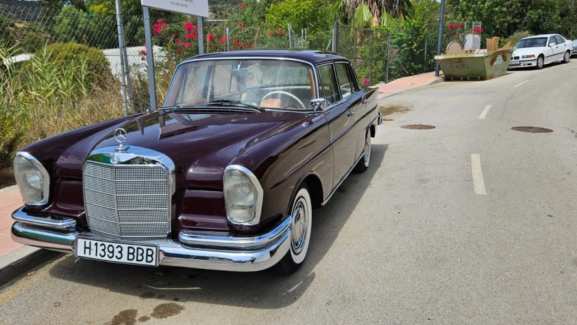 Mercedes W111 220S 1961 - zdjęcie dodatkowe nr 4