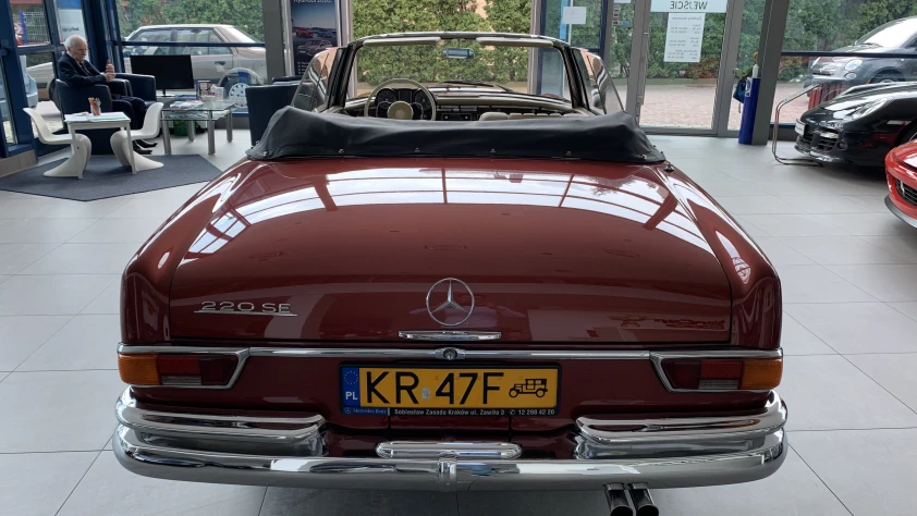 Mercedes W111 220SE kabriolet 1964 - zdjęcie dodatkowe nr 9