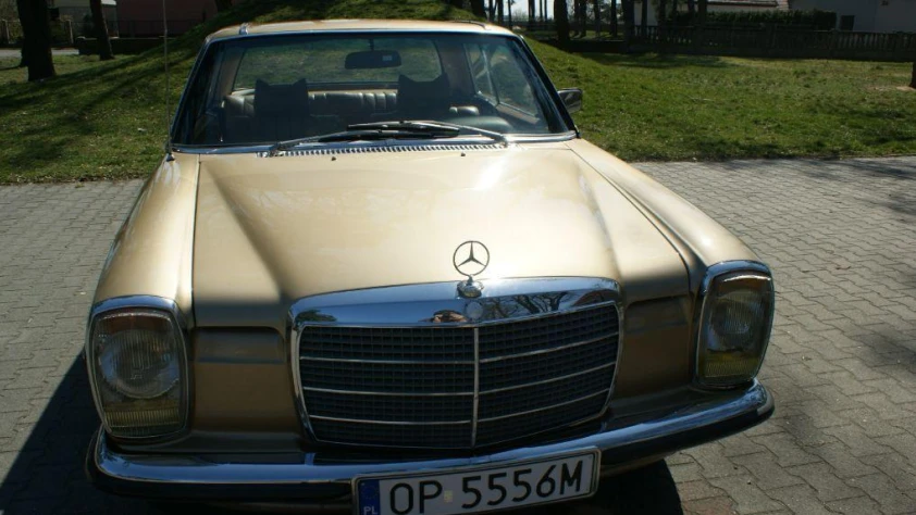 Mercedes W114 280CE 1974 - zdjęcie dodatkowe nr 36