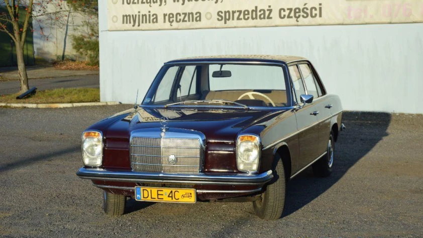 Mercedes W115 1969 - zdjęcie główne