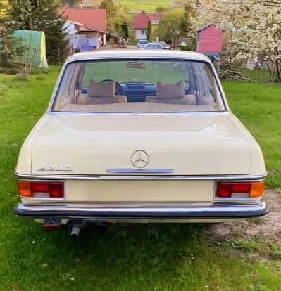 Mercedes W115 1970 - zdjęcie dodatkowe nr 1