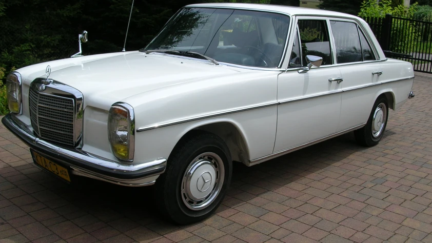 Mercedes W115 1972 - zdjęcie dodatkowe nr 2