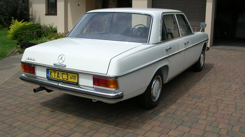 Mercedes W115 1972 - zdjęcie dodatkowe nr 5