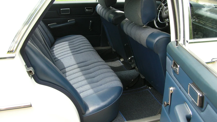 Mercedes W115 1972 - zdjęcie dodatkowe nr 8