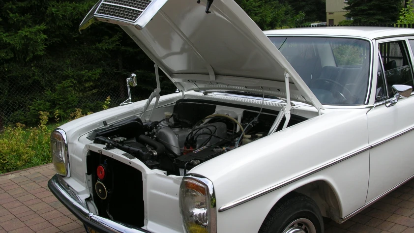 Mercedes W115 1972 - zdjęcie dodatkowe nr 14