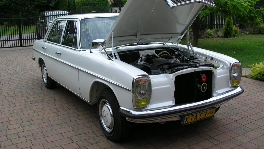 Mercedes W115 1972 - zdjęcie dodatkowe nr 22