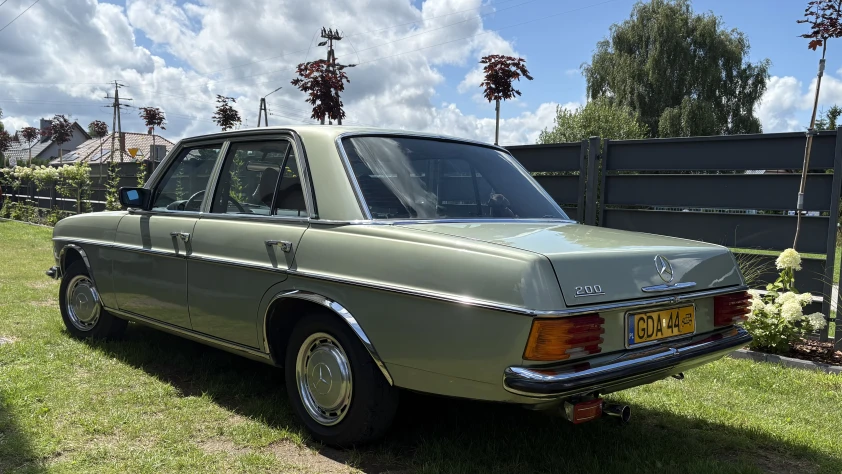 Mercedes W115 1975 - zdjęcie dodatkowe nr 1