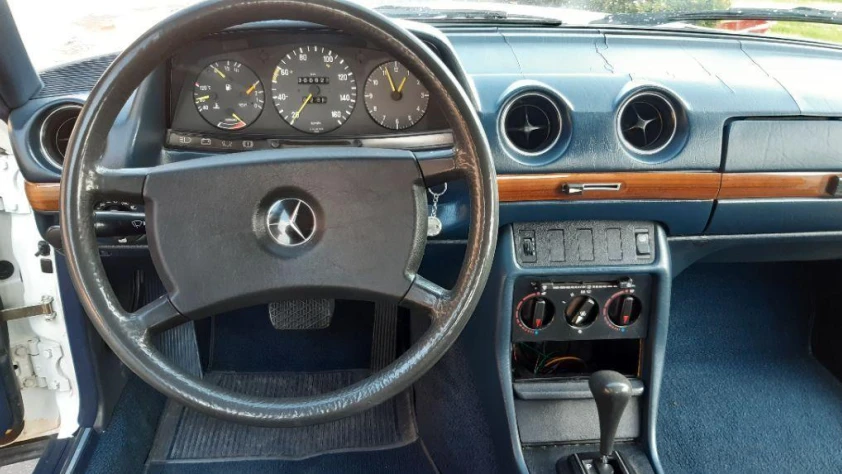 Mercedes W123 1983 - zdjęcie dodatkowe nr 4