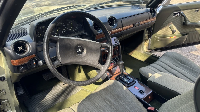 Mercedes W123 230ce 1983 - zdjęcie dodatkowe nr 2