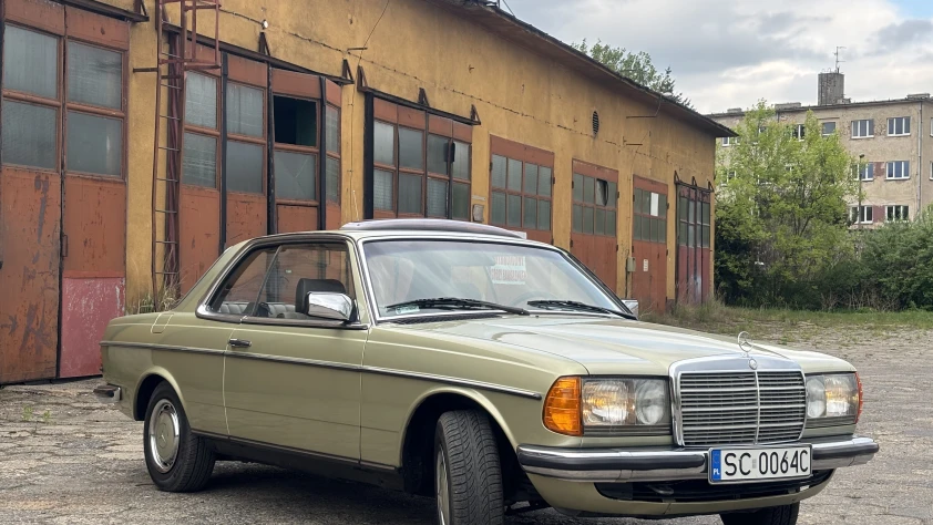 Mercedes W123 230ce 1983 - zdjęcie dodatkowe nr 21