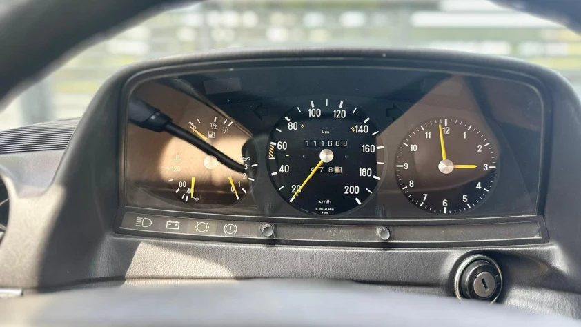 Mercedes W123 230E 1982 - zdjęcie dodatkowe nr 13