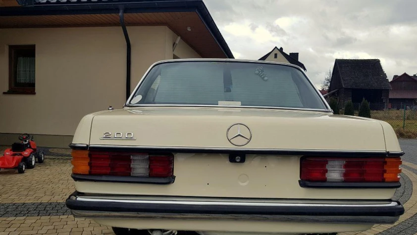 Mercedes W123 1979 - zdjęcie dodatkowe nr 6