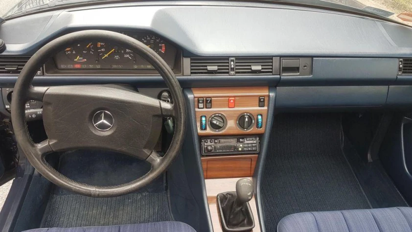 Mercedes W124  1989 - zdjęcie dodatkowe nr 4