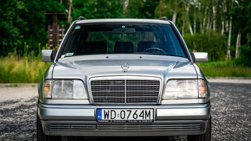 Mercedes W124 E220 1993 - zdjęcie dodatkowe nr 9
