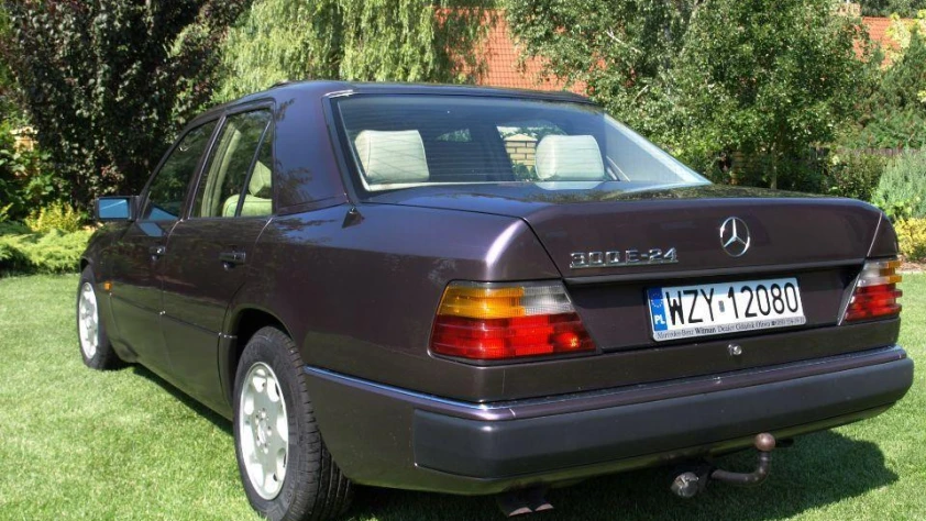 Mercedes W124 1991 - zdjęcie dodatkowe nr 31