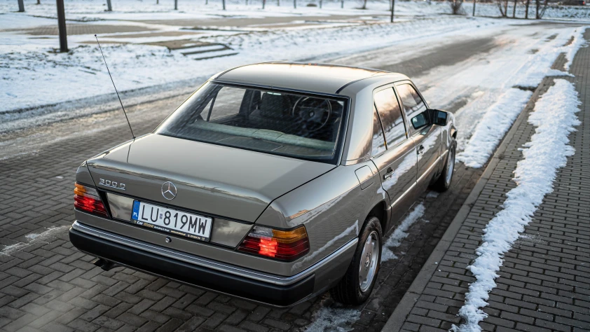 Mercedes W124 1991 - zdjęcie dodatkowe nr 4