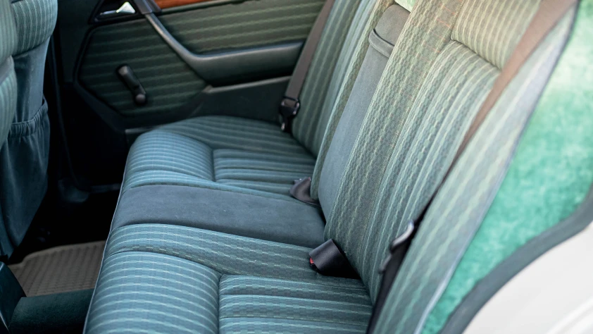 Mercedes W124 1991 - zdjęcie dodatkowe nr 12