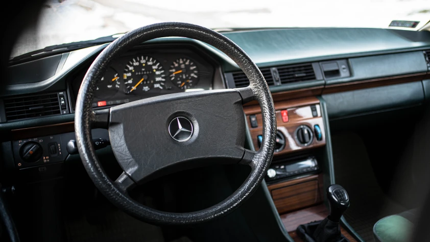 Mercedes W124 1991 - zdjęcie dodatkowe nr 13