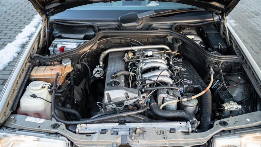 Mercedes W124 1991 - zdjęcie dodatkowe nr 15