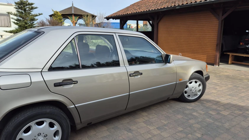 Mercedes  W124 1992 - zdjęcie dodatkowe nr 2