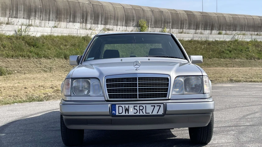 Mercedes W124 200D 1995 - zdjęcie dodatkowe nr 3