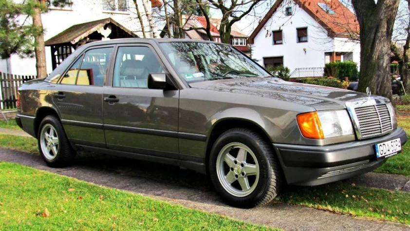 Mercedes W124 300E 1987 - zdjęcie główne
