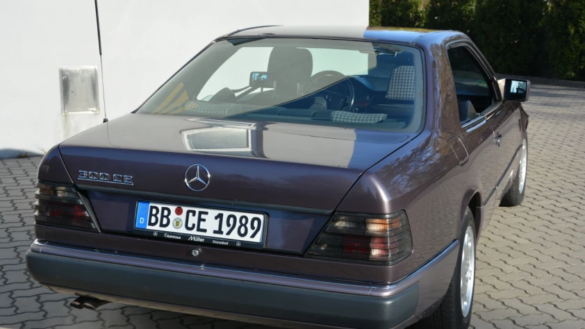 Mercedes W124 Coupe 1991 - zdjęcie dodatkowe nr 5