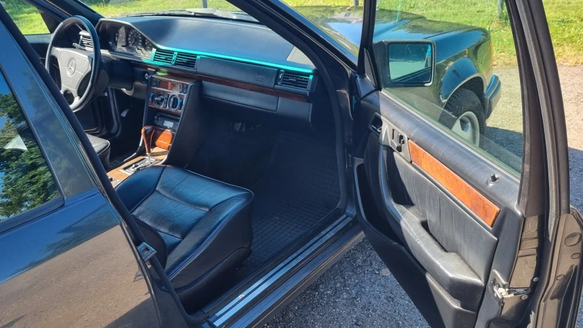Mercedes W124 E400 1992 - zdjęcie dodatkowe nr 7
